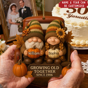 Personalized "Love Forever" Dwarf Couple Xmas Ornament - Custom Names & Year - Gift For Companion Or Elders Anniversary Gift