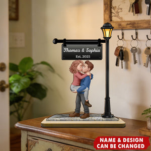 Personalized 3D Effect Cartoon Couple Kissing Under Street Lamp Wooden Plaque With Names & Date - Anniversary Valentine's Day Gift For Couples