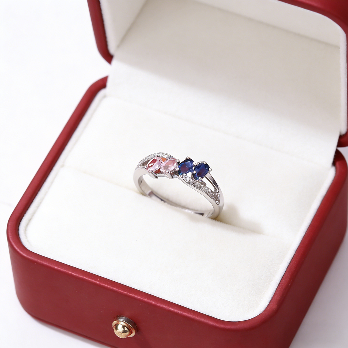 Personalized Dainty Family Ring With 4 Birthstone & Quote | Elegant Mother’s Day Birthday Tribute Gift For Mom Grandma & Daughter