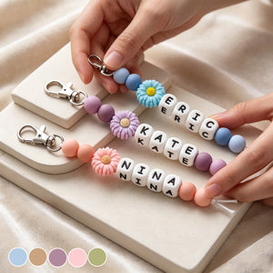 Personalized Daisy Silicone Bead Name Keychain