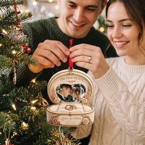 Personalized Engagement Ring Box Acrylic Ornament - Newly Engaged Christmas Tree Gift For Fiancé Fiancée