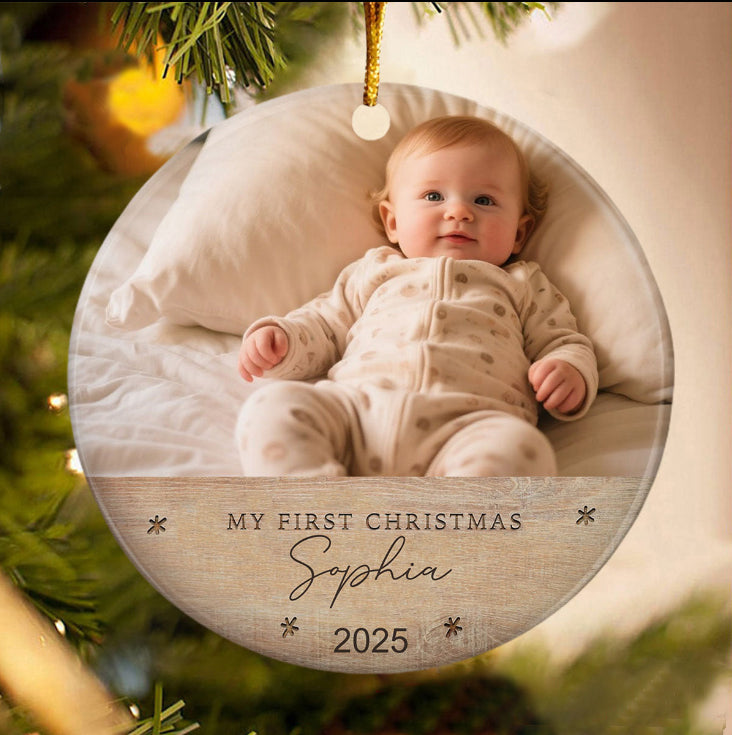 Customize Baby's First Christmas Photo Ornament - Personalized Name, Year & Photo | Heartwarming Gift for New Parents & Family