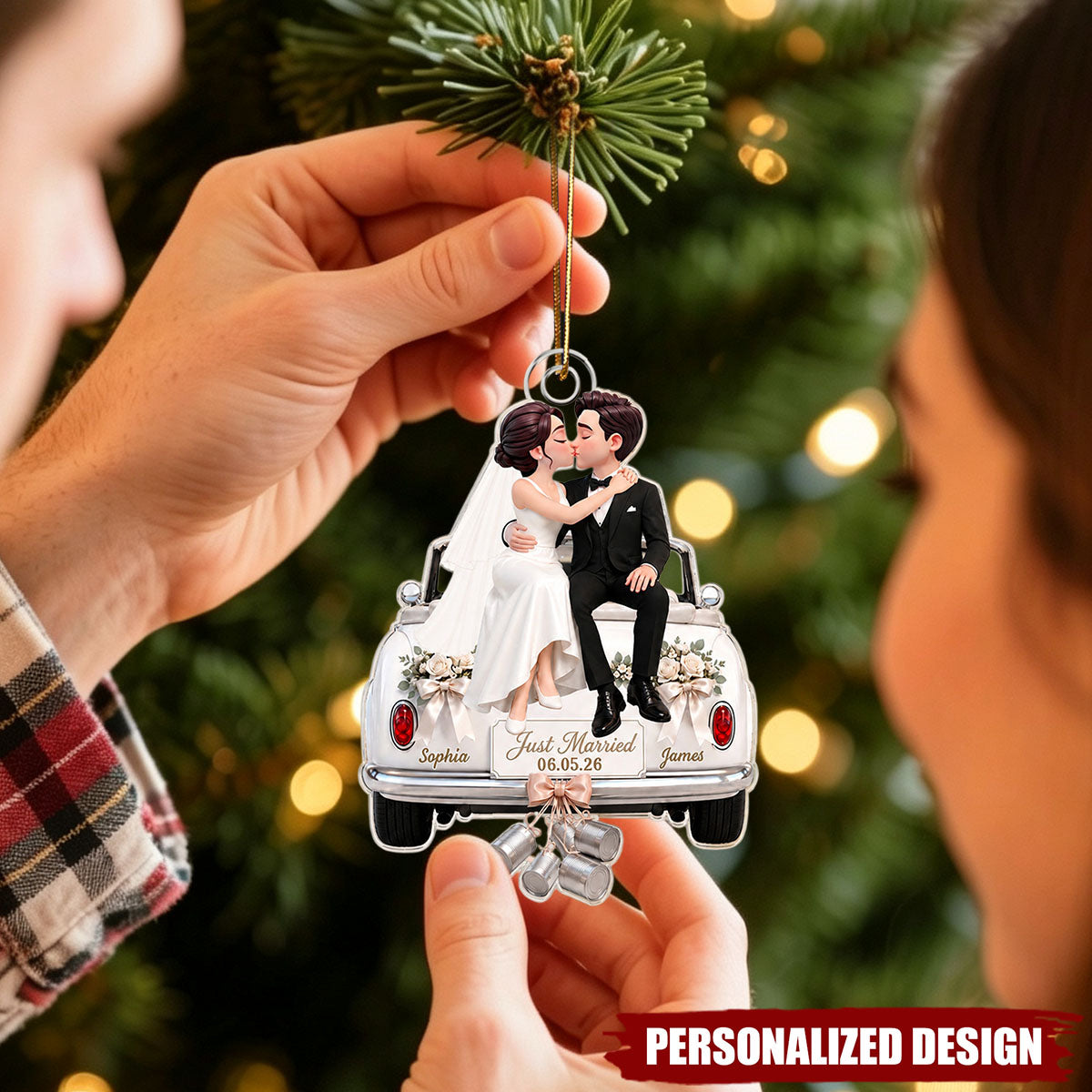 Personalized Name Date Wedding Car Ornament With Kissing Bride Groom For Couple Christmas Gift